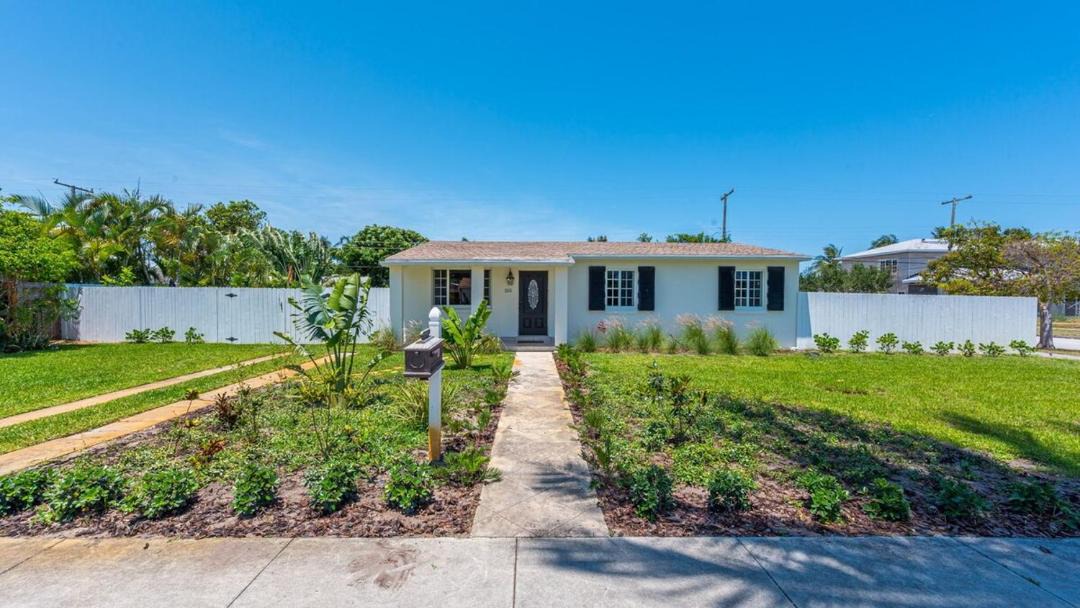 Photo of Others in Southside