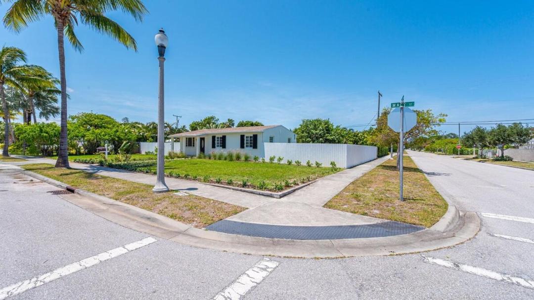 Photo of Others in Southside