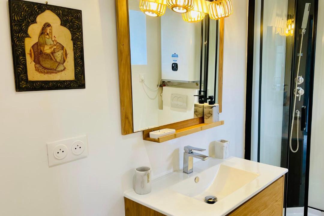 Photo of Bathroom in Saint-Broing-les-Moines