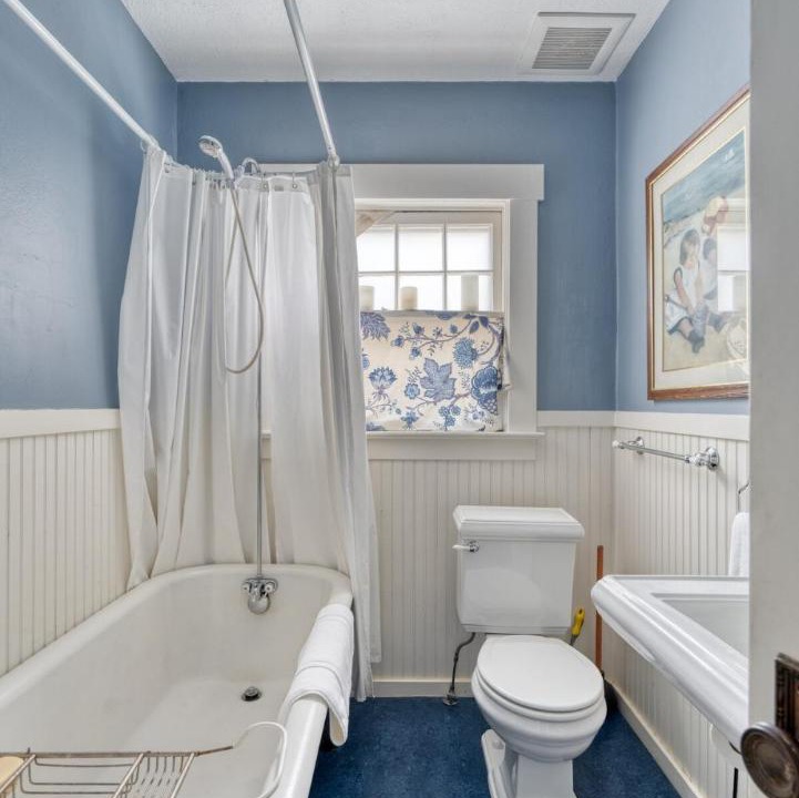 Photo of Bathroom in Beaumont - Wilshire
