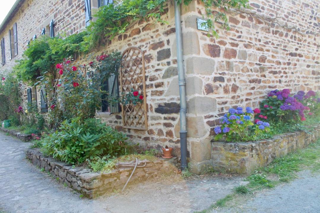 Photo of Others in Ayat-sur-Sioule