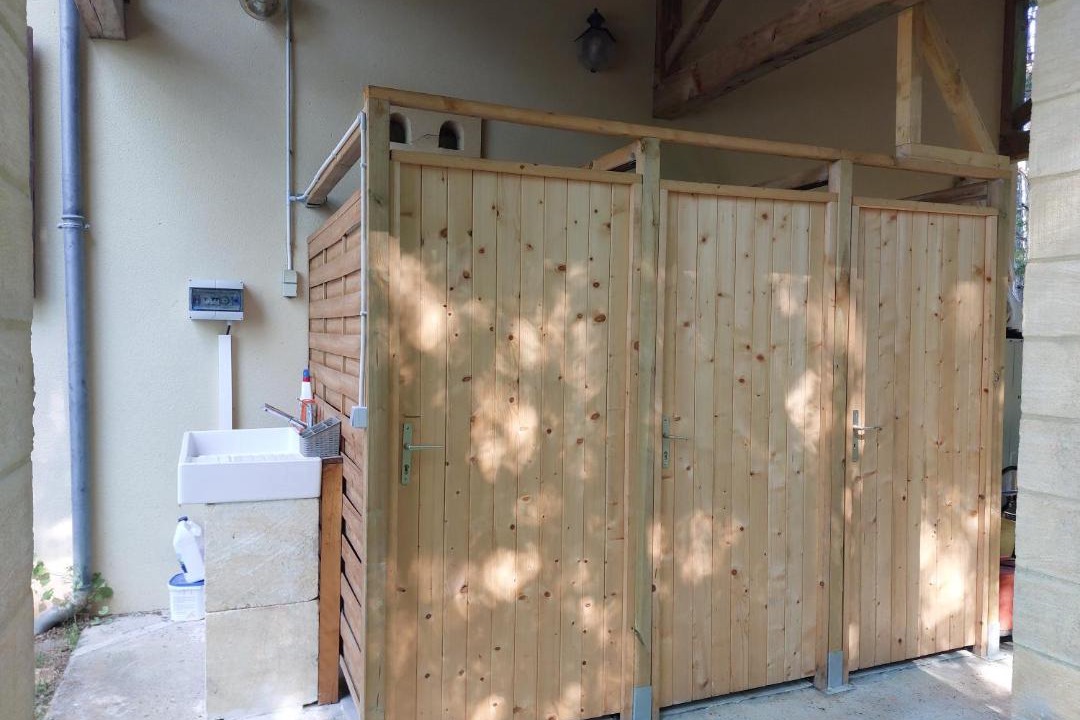 Photo of Others in Manaurie