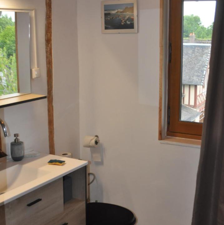 Photo of Bathroom in La Haye-de-Routot