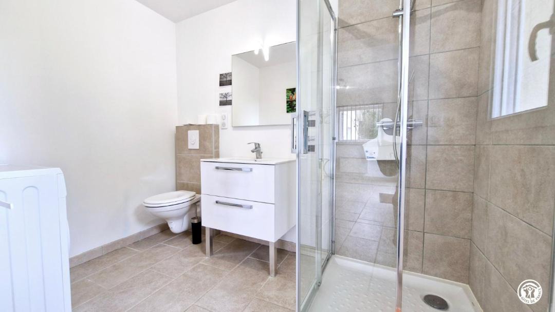 Photo of Bathroom in Bleneau