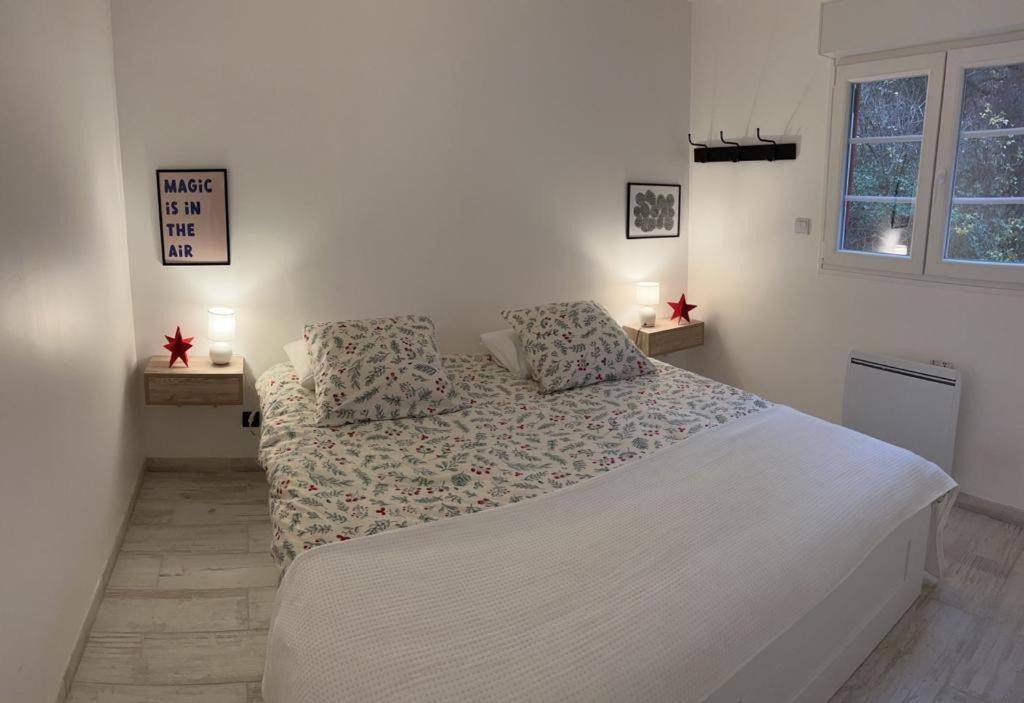 Photo of Bedroom in Baulne