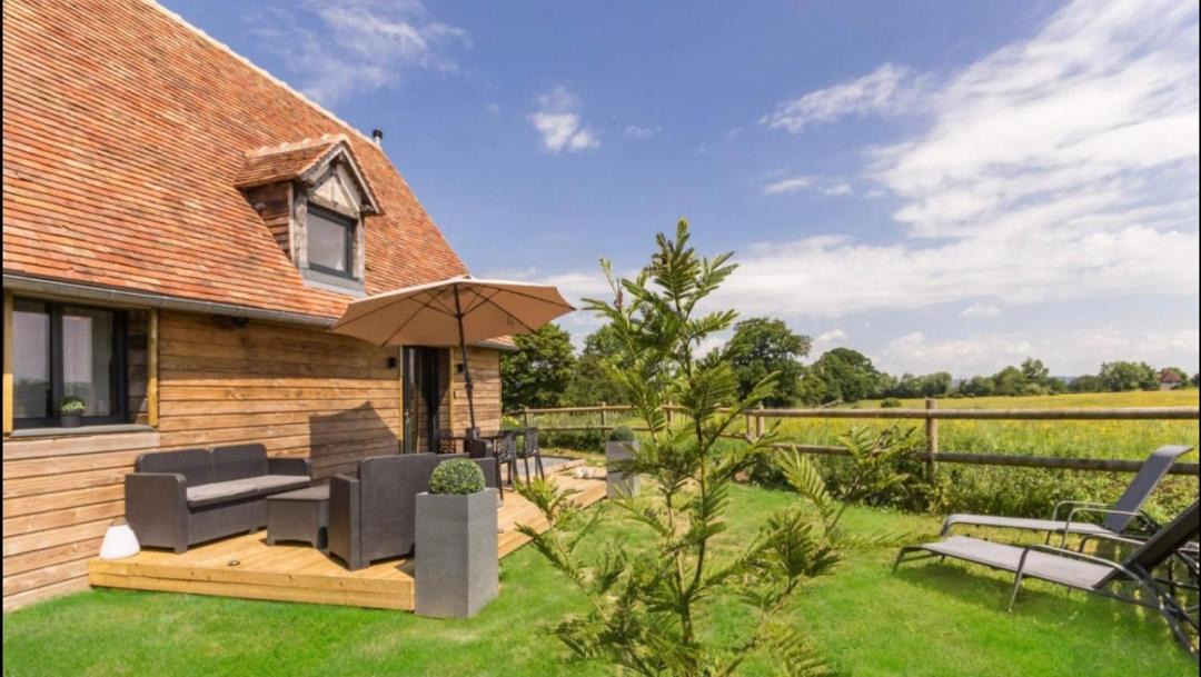 Photo of Others in Brocottes