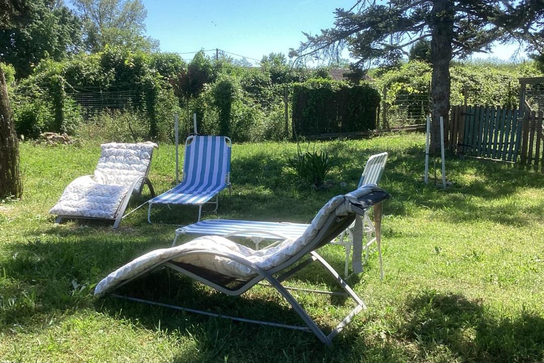 Photo of Others in Illats