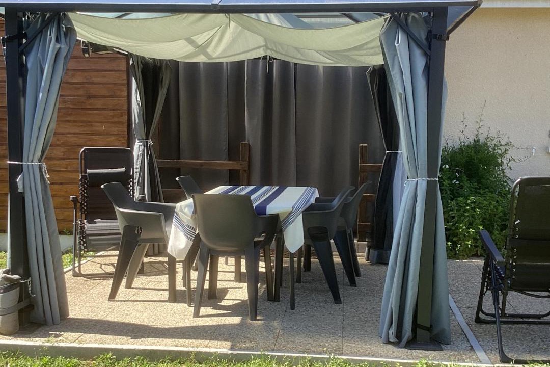 Photo of Others in Illats