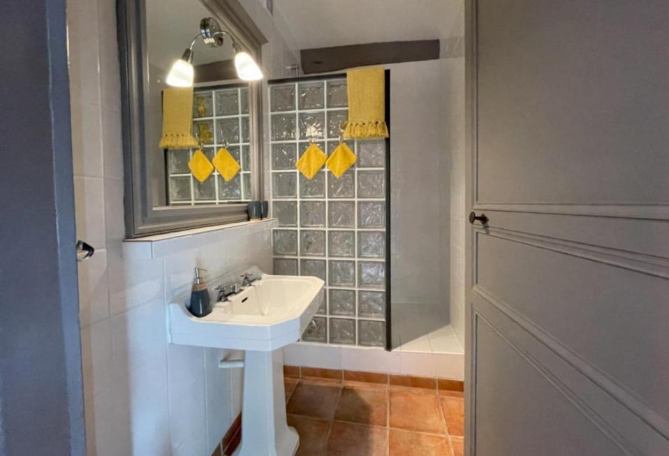 Photo of Bathroom in Lasseube