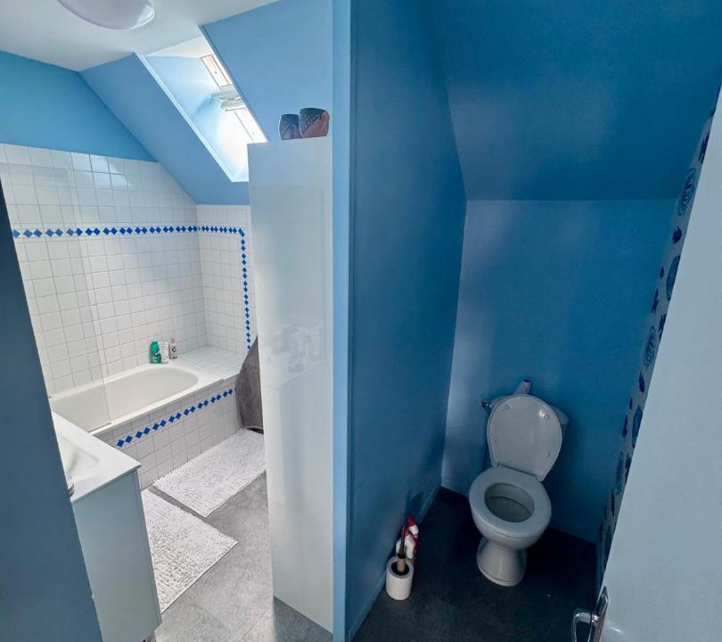 Photo of Bathroom in Liberation