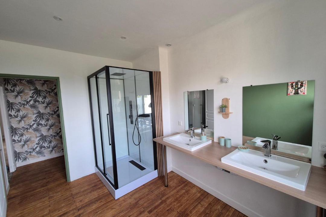 Photo of Others in Le Poire-sur-Vie