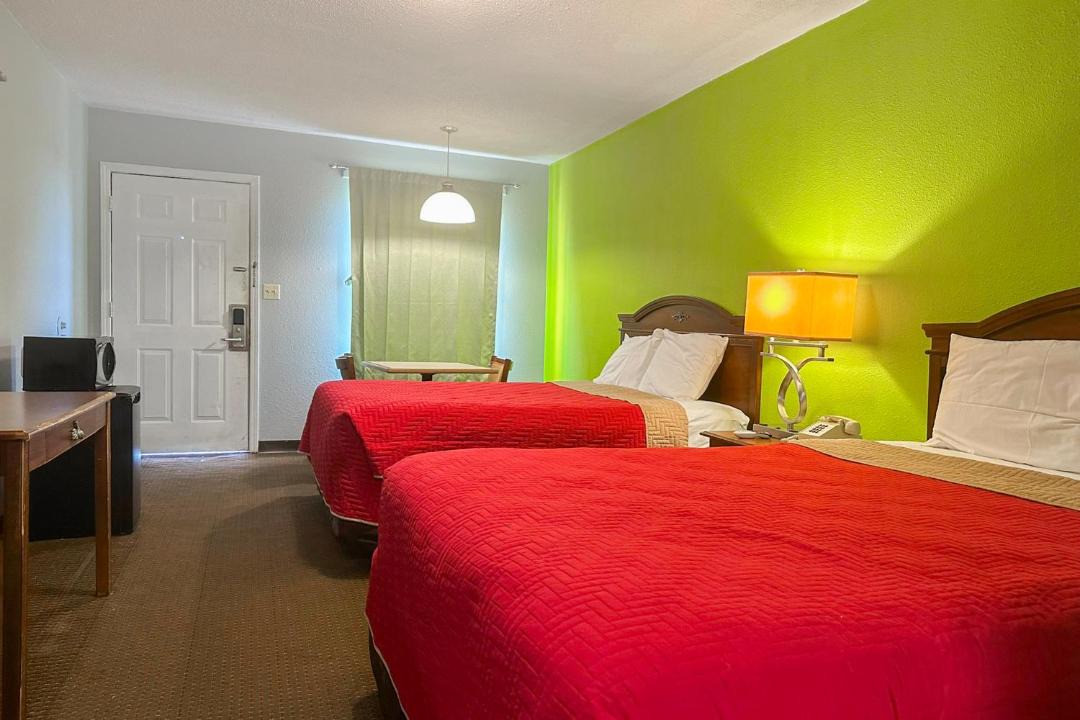 Photo of Bedroom in Dexter