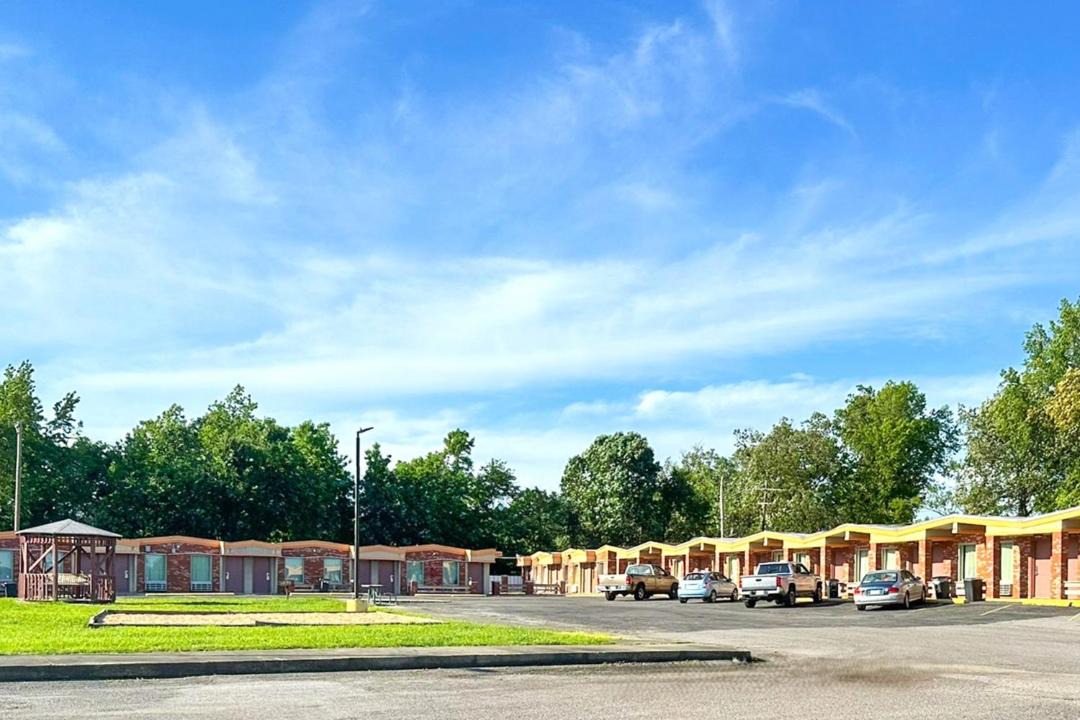 Photo of Buildings in Dexter