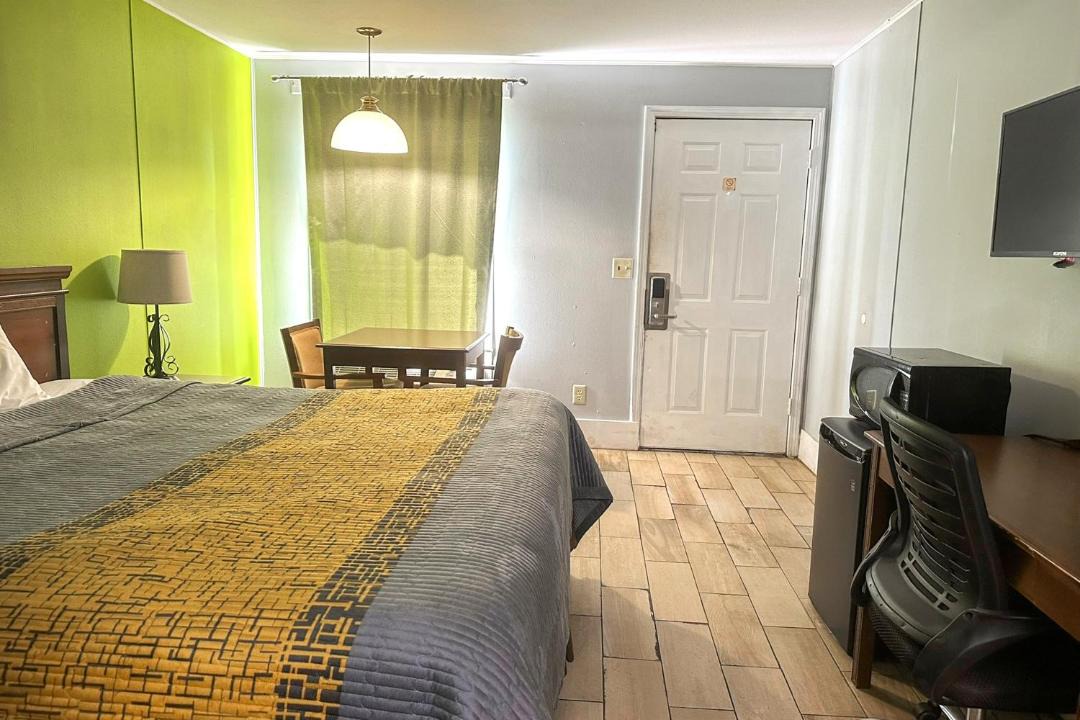 Photo of Bedroom in Dexter