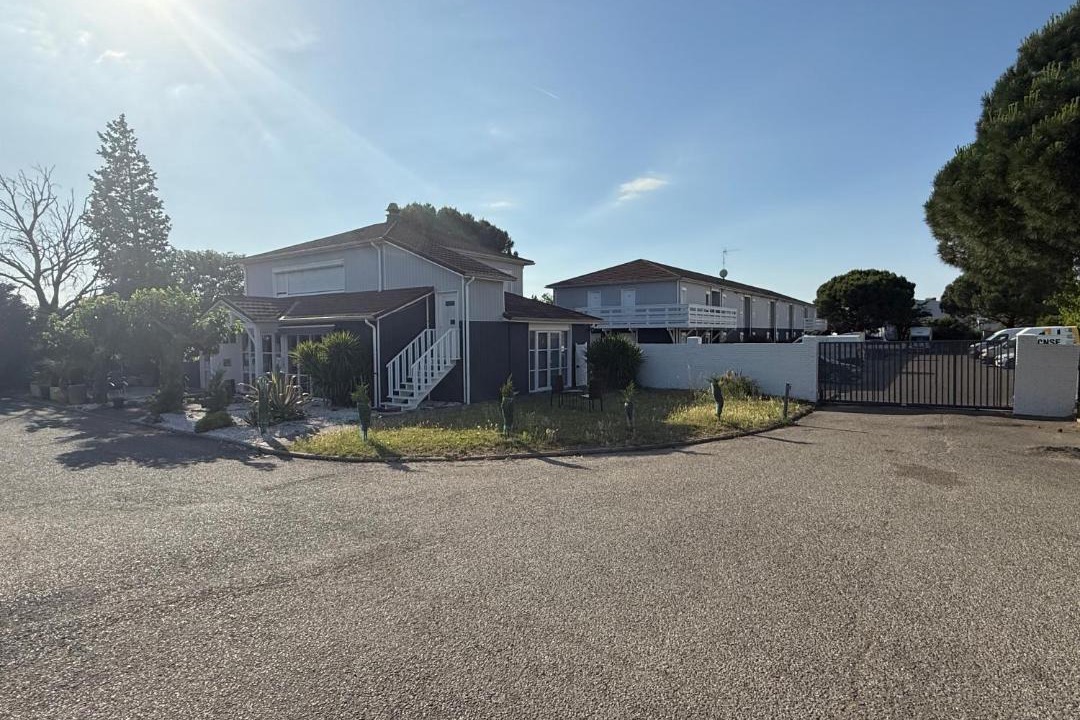 Photo of Others in Saint Tronquet Business Park