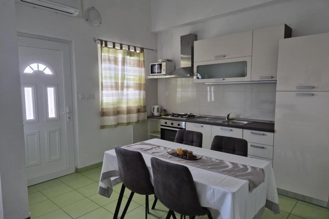 Photo of Kitchen in Povljana