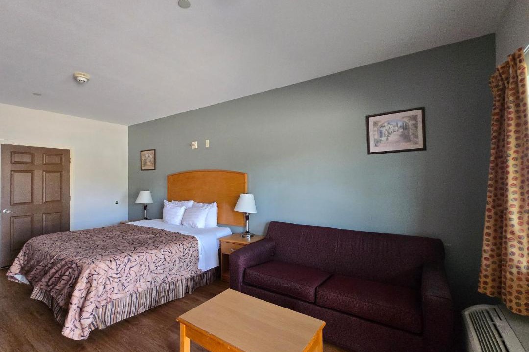 Photo of Bedroom in Whitesboro