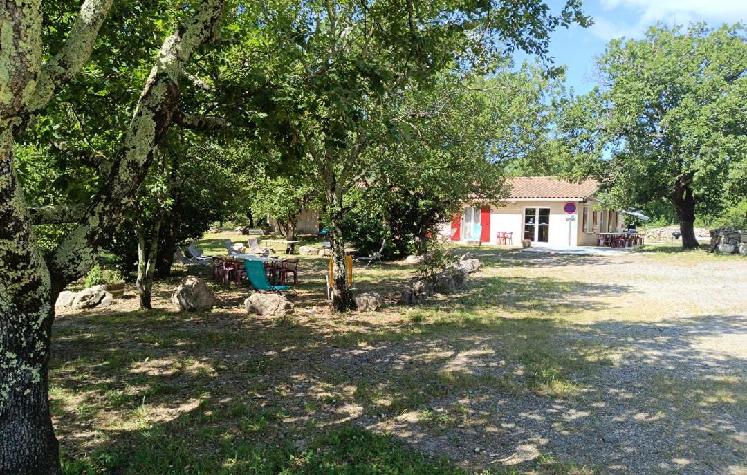 Photo of Others in Courry