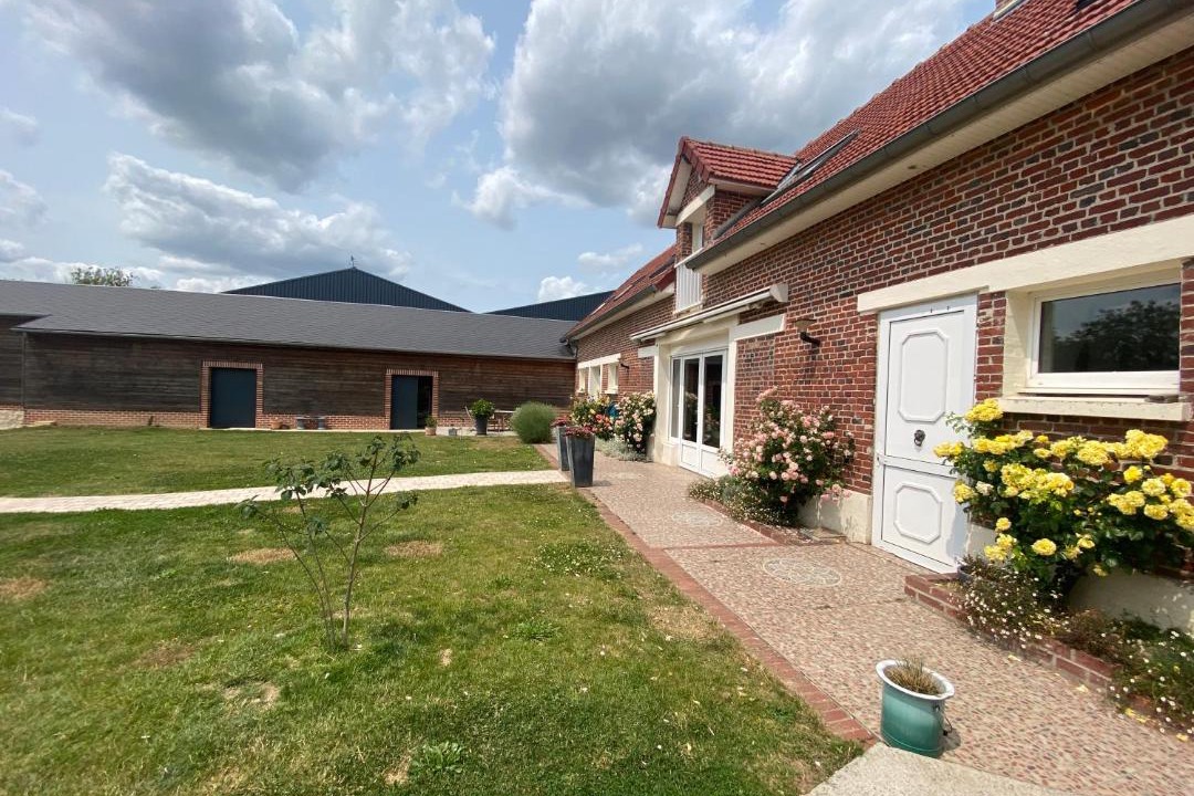 Photo of Others in Curlu