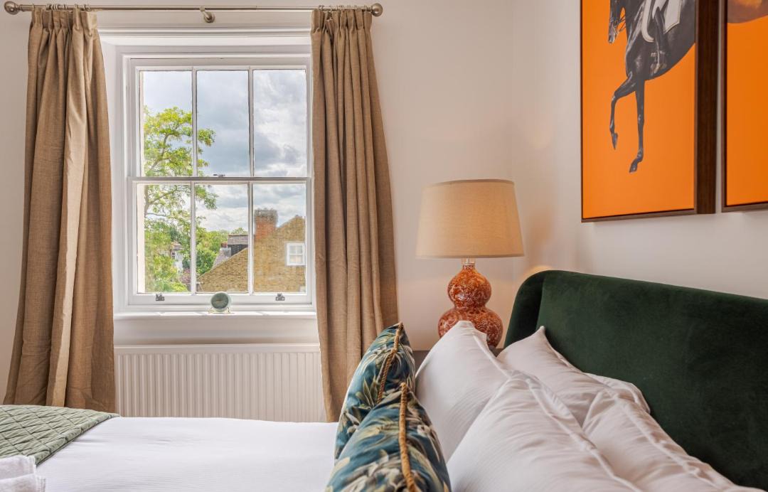 Photo of Bedroom in Hampton Wick