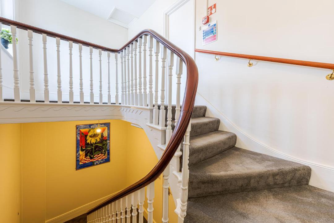 Photo of Others in Hampton Wick