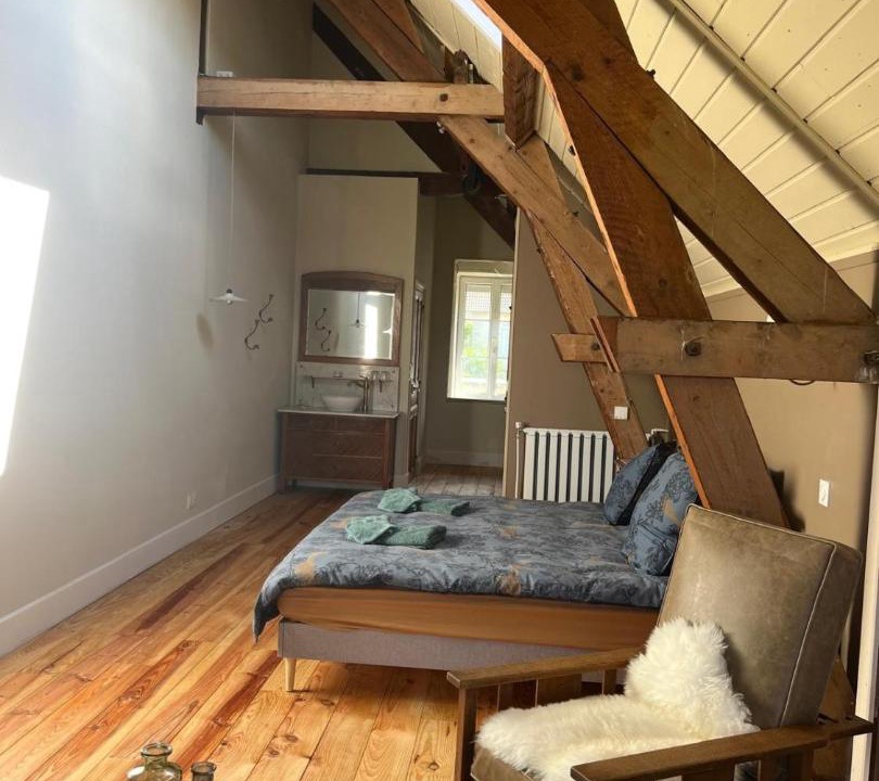 Photo of Others in Saint-Symphorien-de-Marmagne