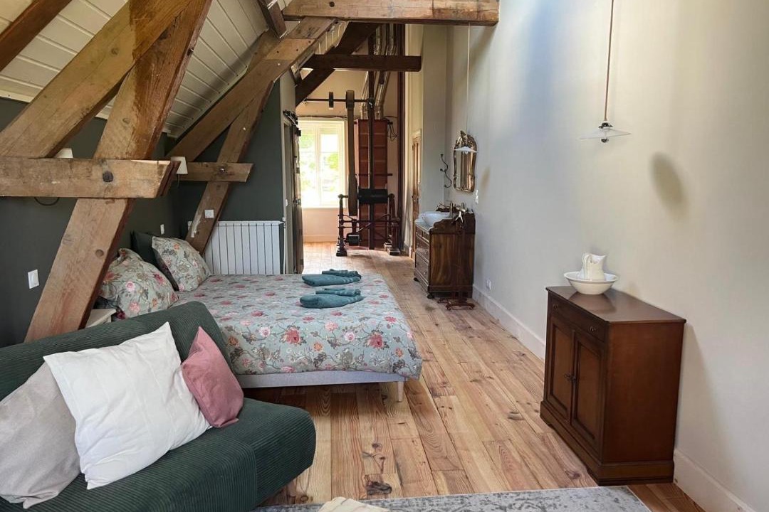 Photo of Others in Saint-Symphorien-de-Marmagne