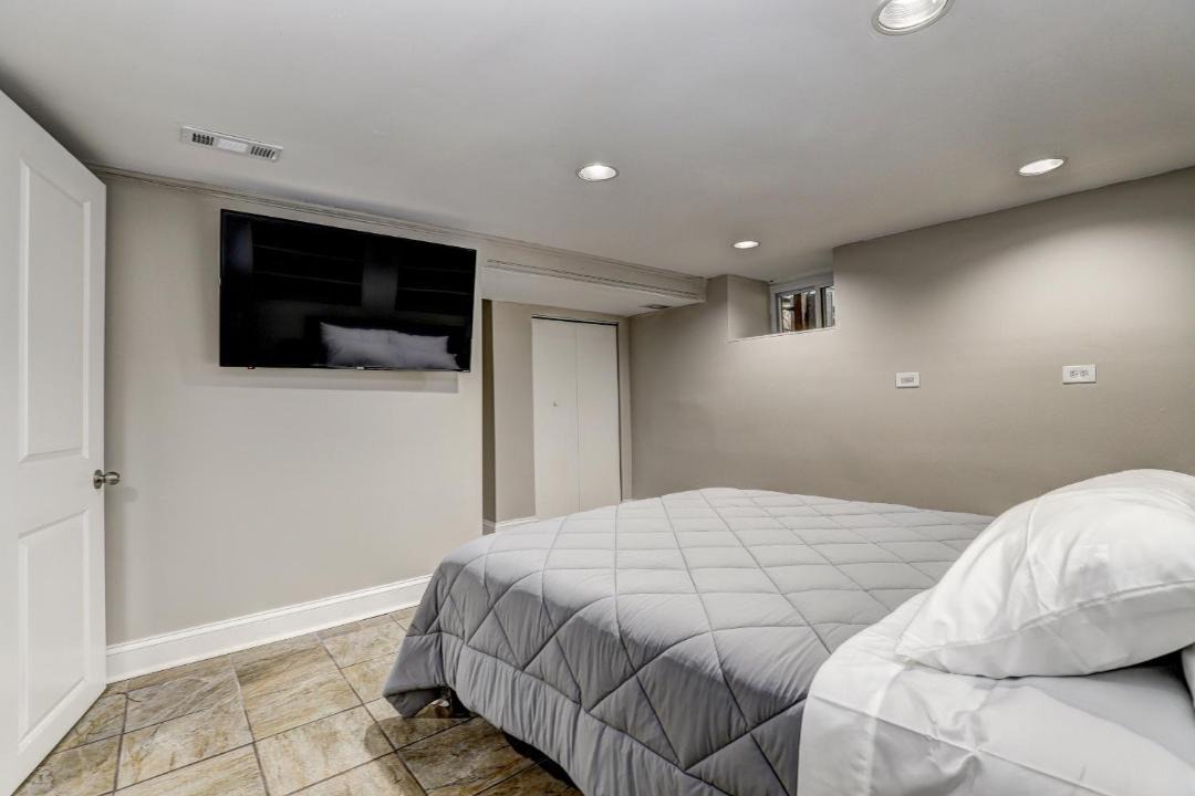 Photo of Bedroom in Gwynn Oak