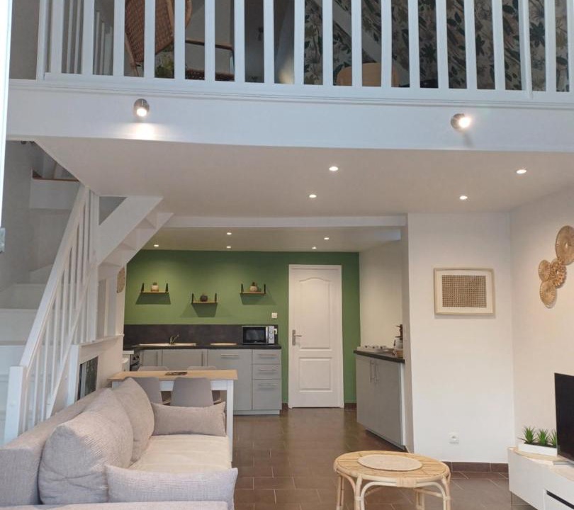 Photo of Others in Moliens