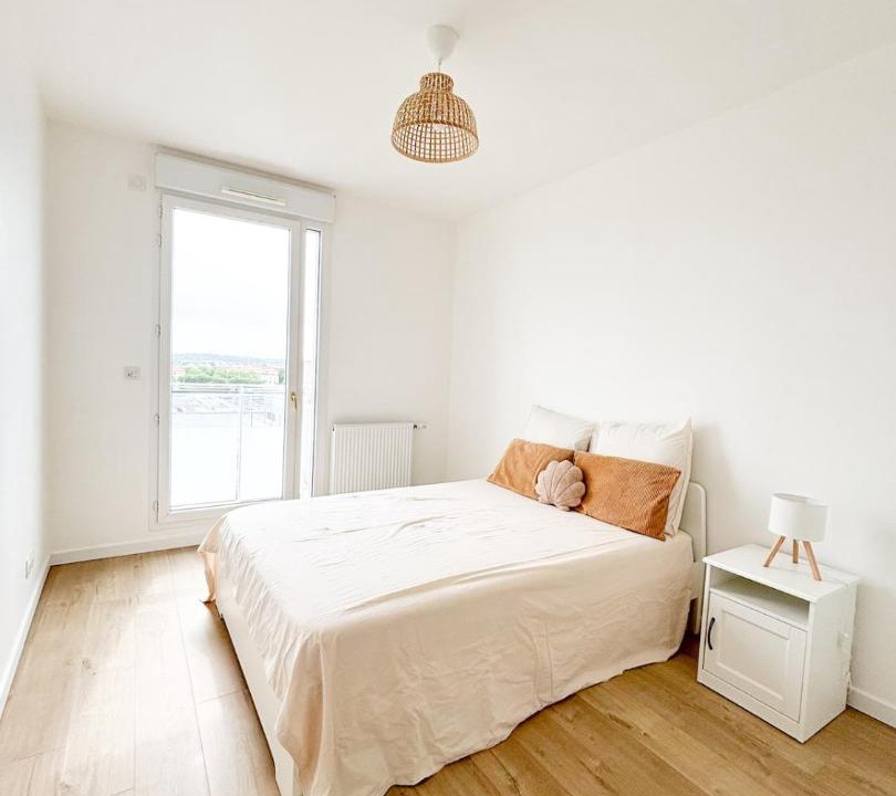 Photo of Bedroom in Vaulx-en-Velin