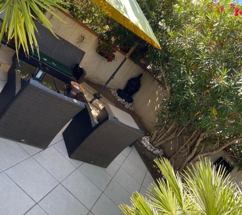 Photo of Patio Balcony in La Peyrade