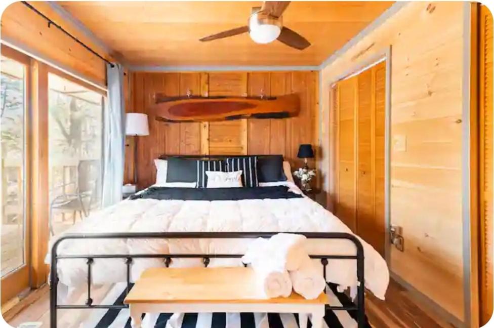 Photo of Bedroom in Pocono Pines