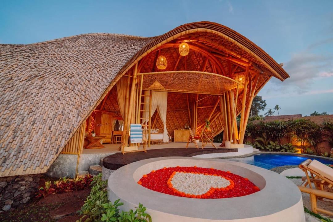 Photo of Others in Selat