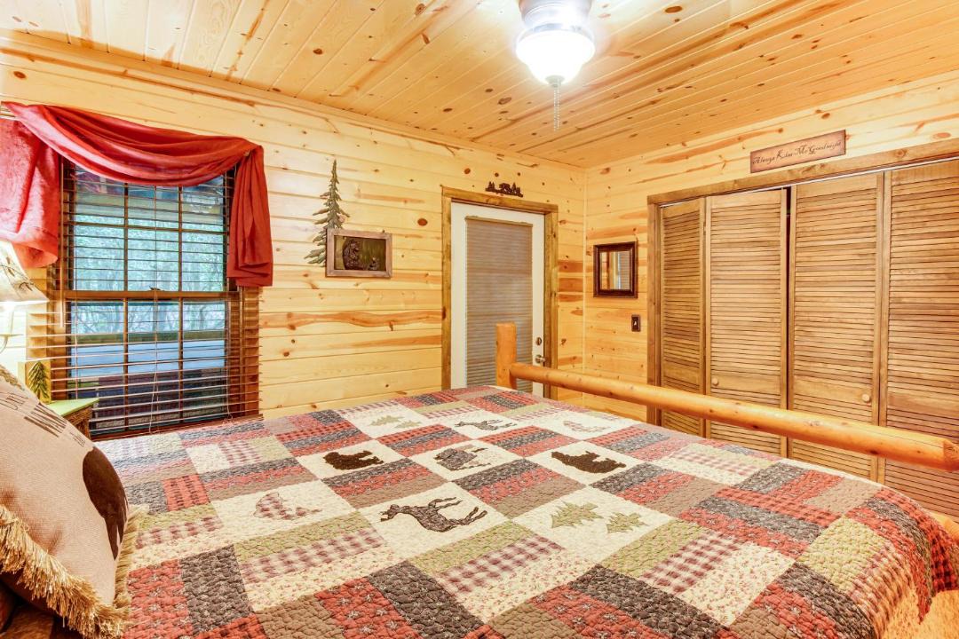Photo of Bedroom in Sautee Nacoochee