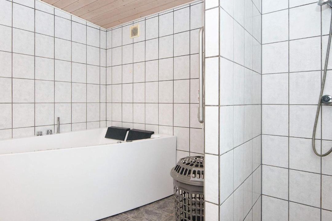 Photo of Bathroom in Lyngsbæk Strand
