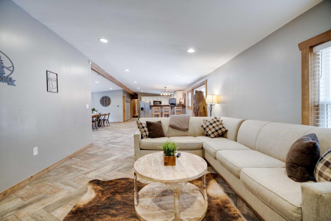 Photo of Others in Jonas