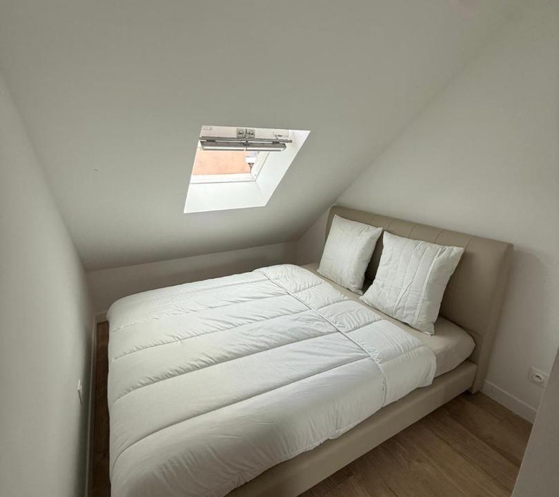 Photo of Others in Fives