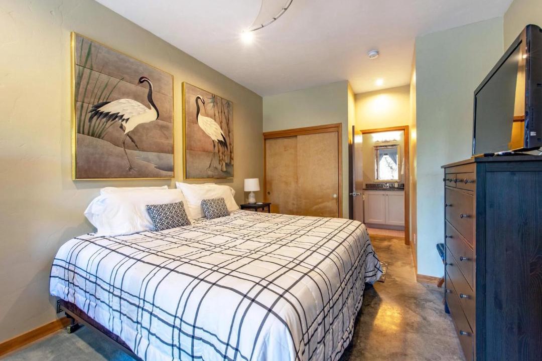 Photo of Bedroom in Hood River