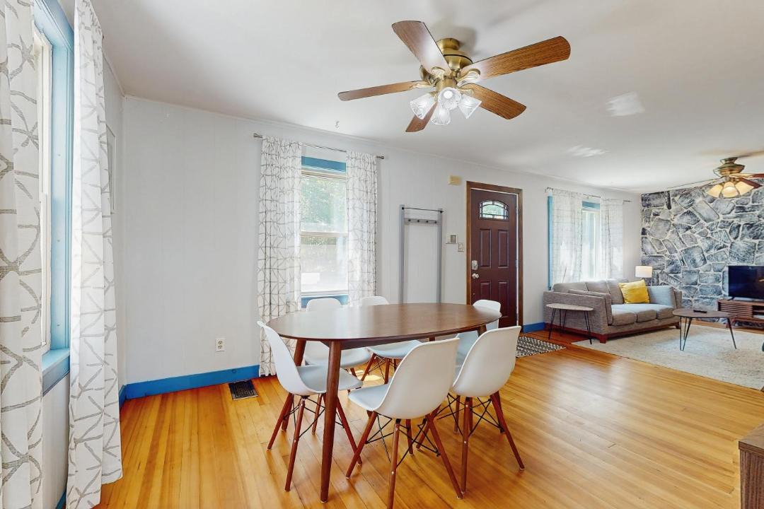 Photo of Others in Kittery