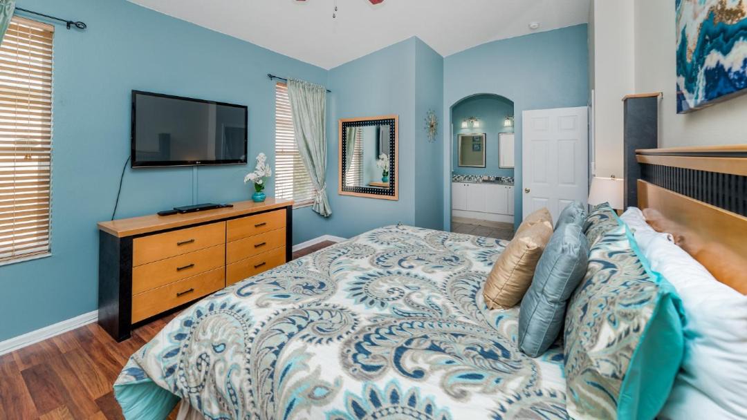 Photo of Bedroom in Windsor Palms