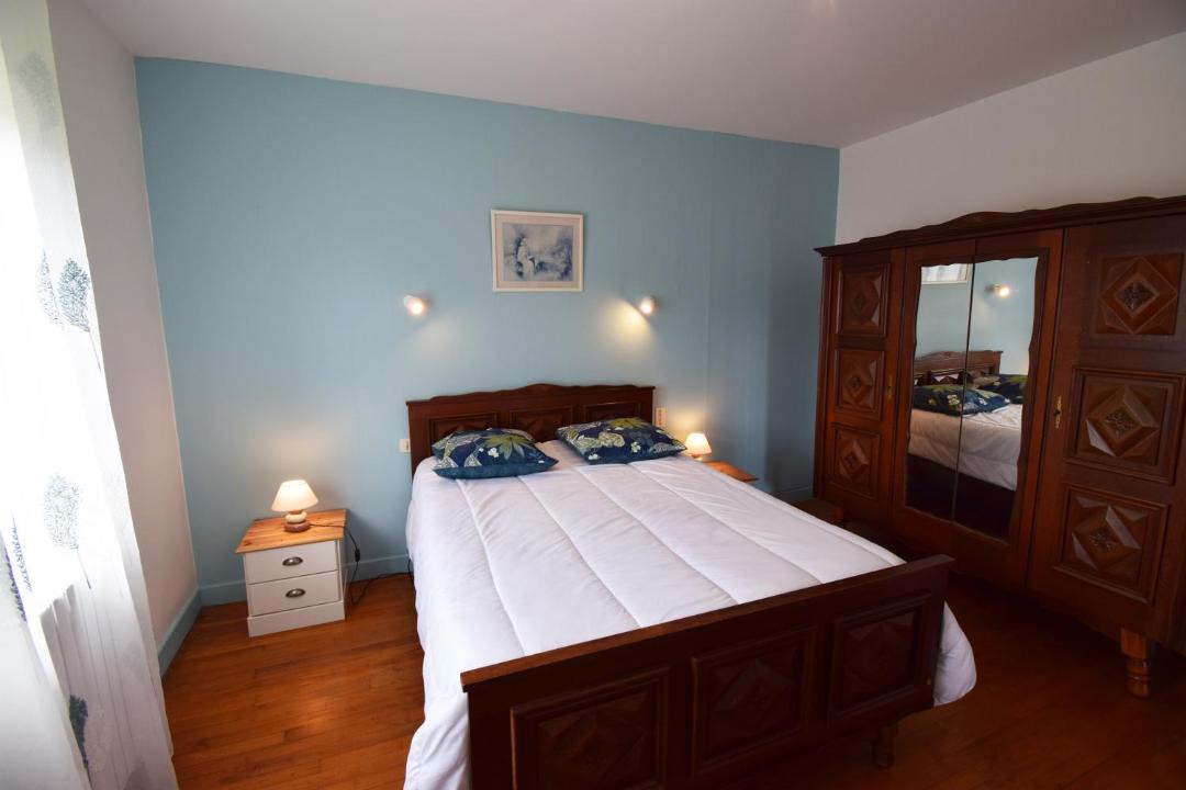Photo of Bedroom in Blanquefort-sur-Briolance