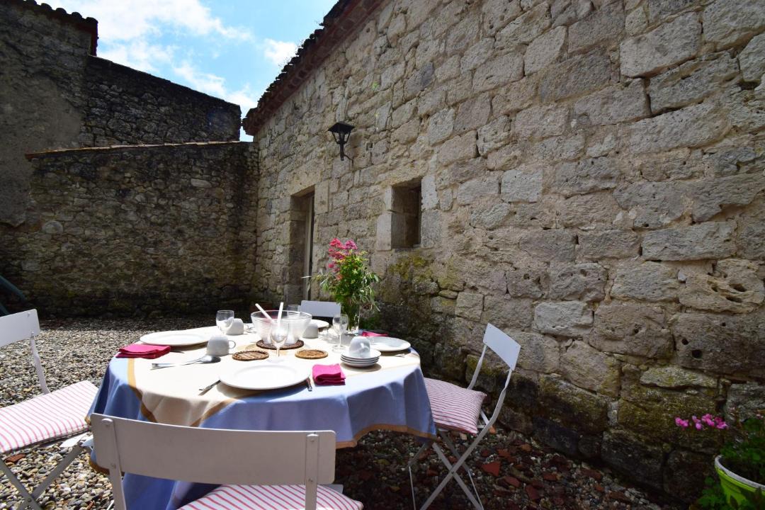 Photo of Others in Laroque-Timbaut