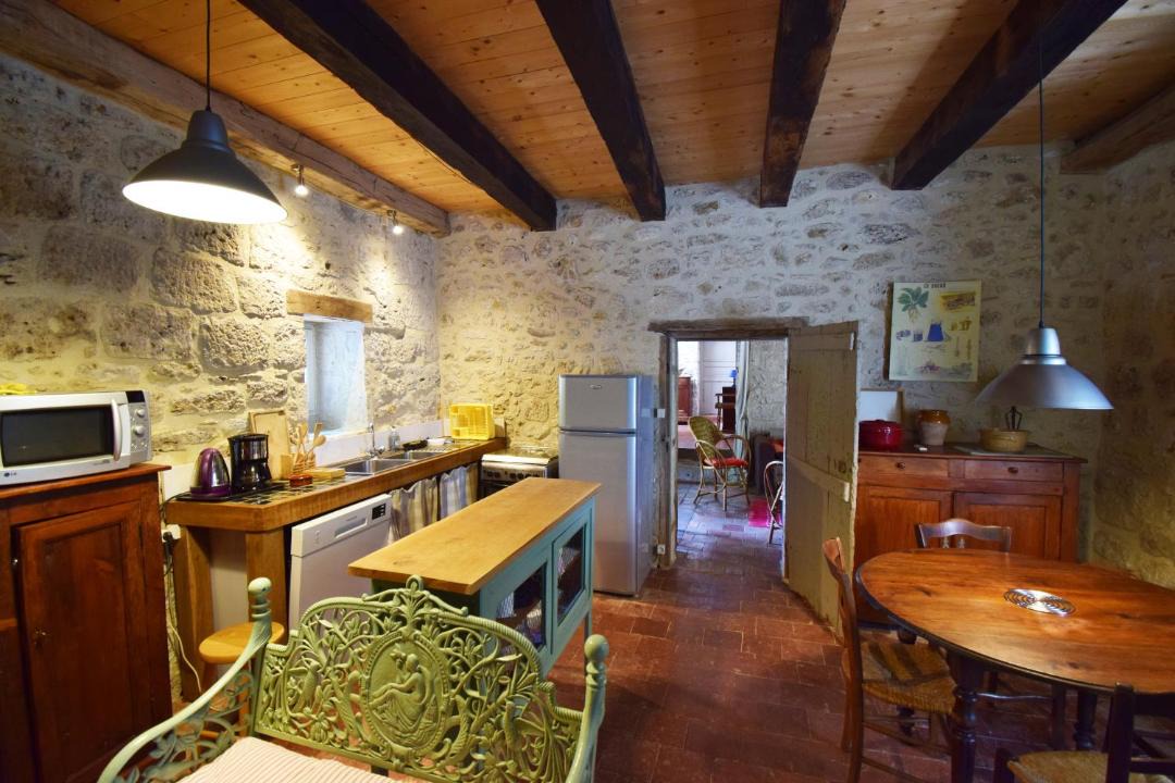 Photo of Kitchen in Laroque-Timbaut