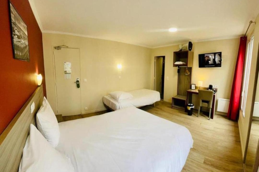 Photo of Others in Pere Lachaise