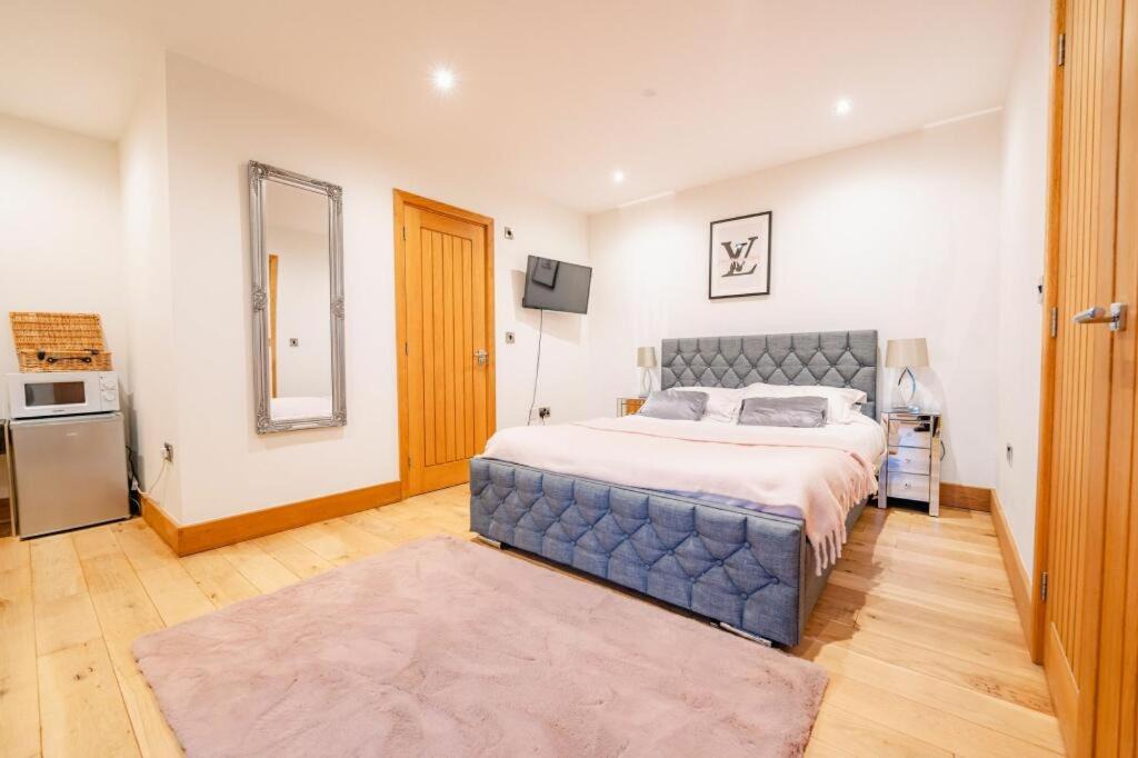 Photo of Bedroom in St. Brides Netherwent