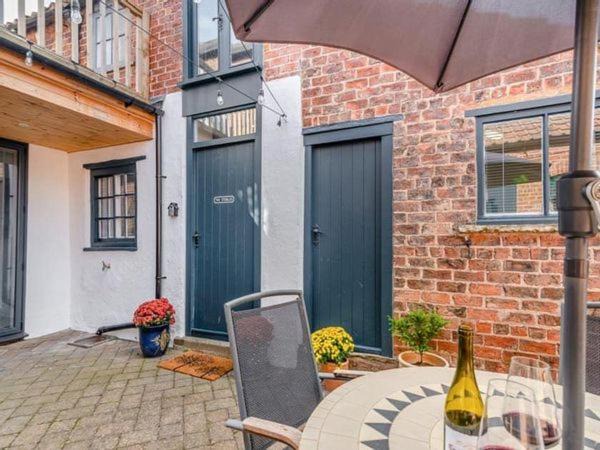 Photo of Others in Sharow