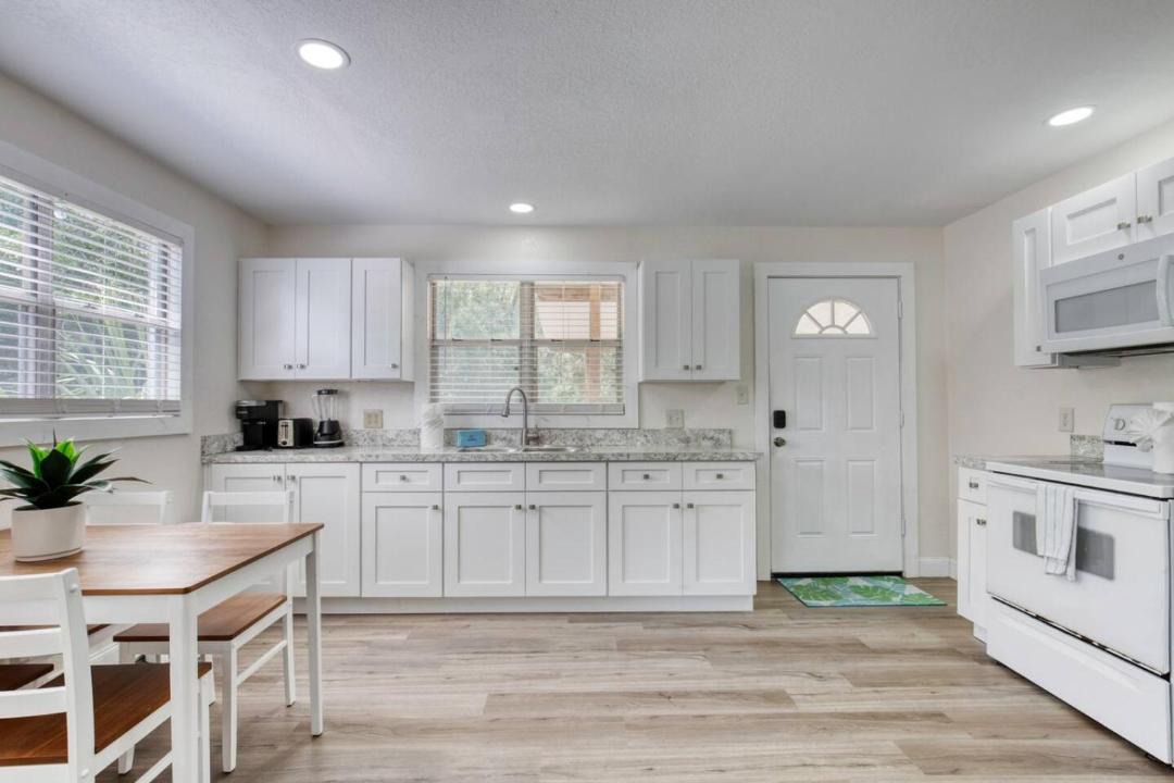 Photo of Kitchen in Astor