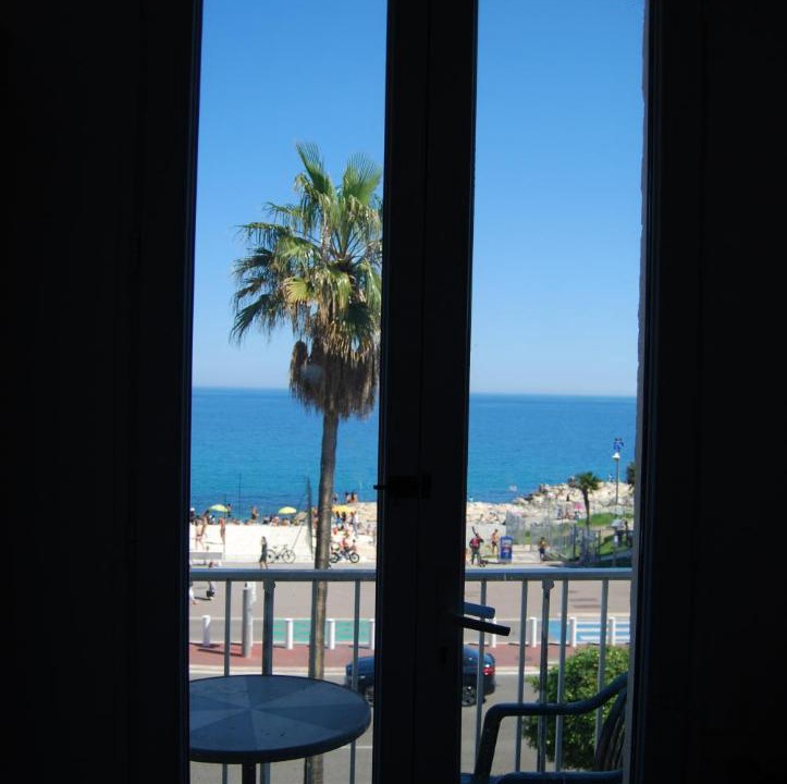 Photo of Patio Balcony in La Californie
