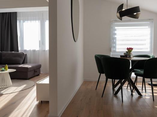 Photo of Livingroom in Cove Parja