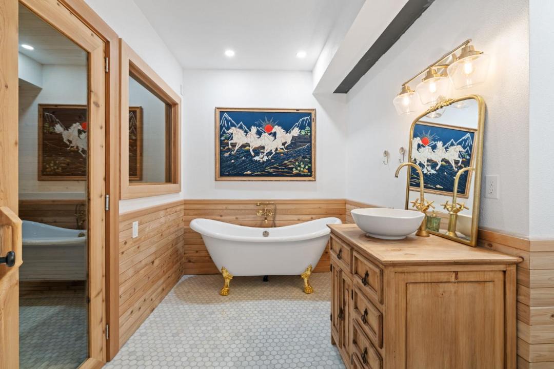 Photo of Bathroom in Arnada